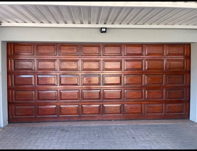 3 BEDROOM HOUSE FOR SALE IN VANDERBIJLPARK SE 2